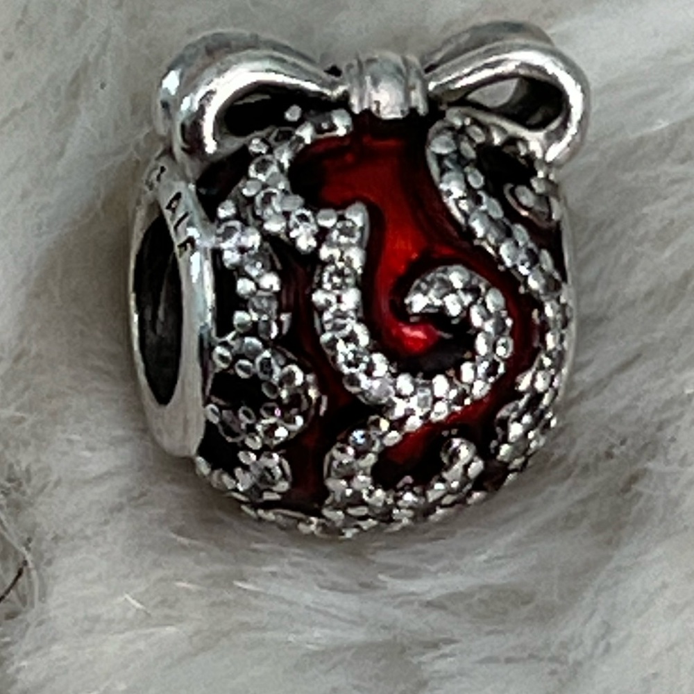 Pandora special edition 2017 charm